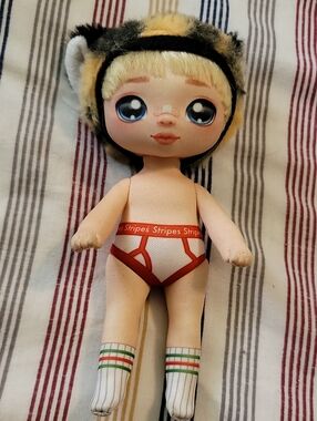 2019 Na! Na! Na! Surprise Doll Stripes CJ Cuddles 7-1/2" Tall Series 1